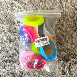 16pc silicone lids NWT!